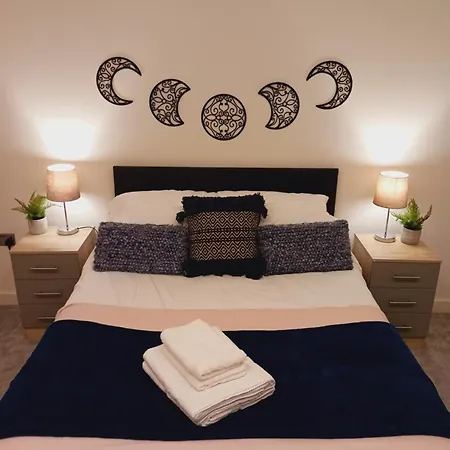 Bliss Contractor Apartments- Sleeps 6 *