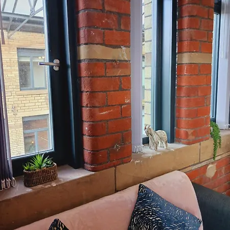 Apartment Bliss Contractor Apartments- Sleeps 6 Bradford (West Yorkshire)