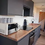 Bliss Contractor Apartments- Sleeps 6